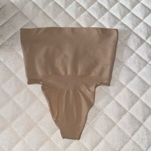 NWOT SKIMS Core Control Thong